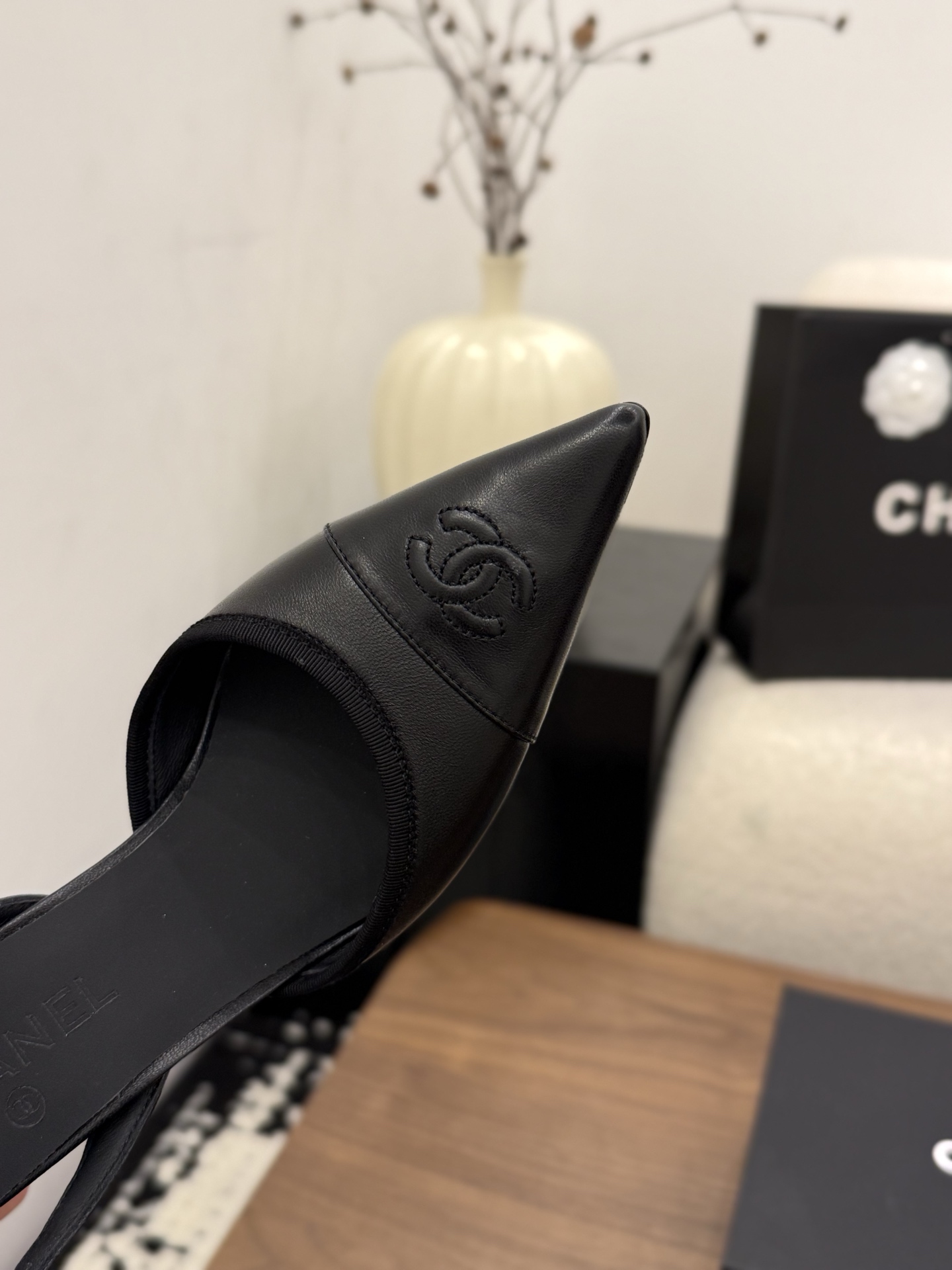 Women's high heels